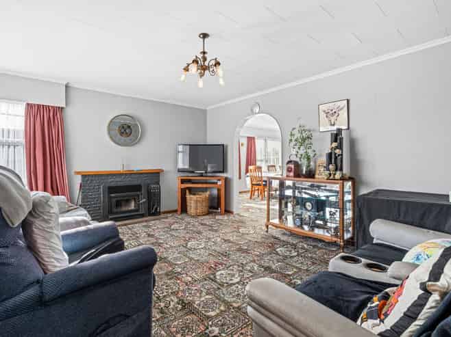 3 Drake Street, Levin