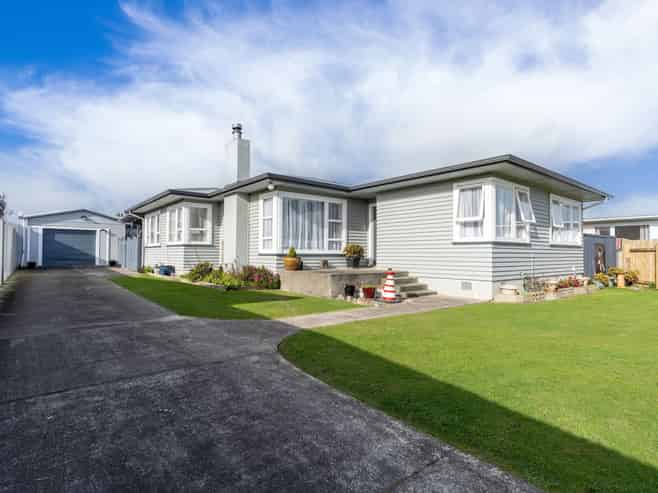 3 Drake Street, Levin