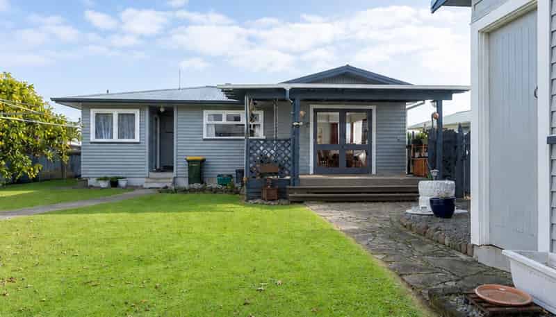 3 Drake Street, Levin