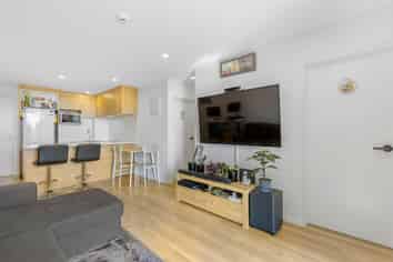 305/553C Glenfield Road , Glenfield