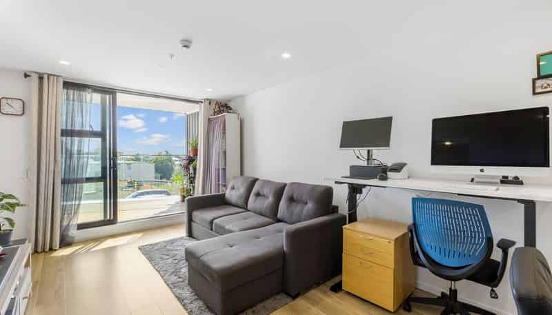 305/553C Glenfield Road , Glenfield