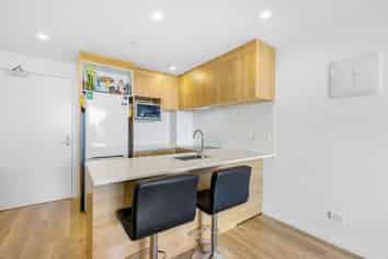 305/553C Glenfield Road , Glenfield