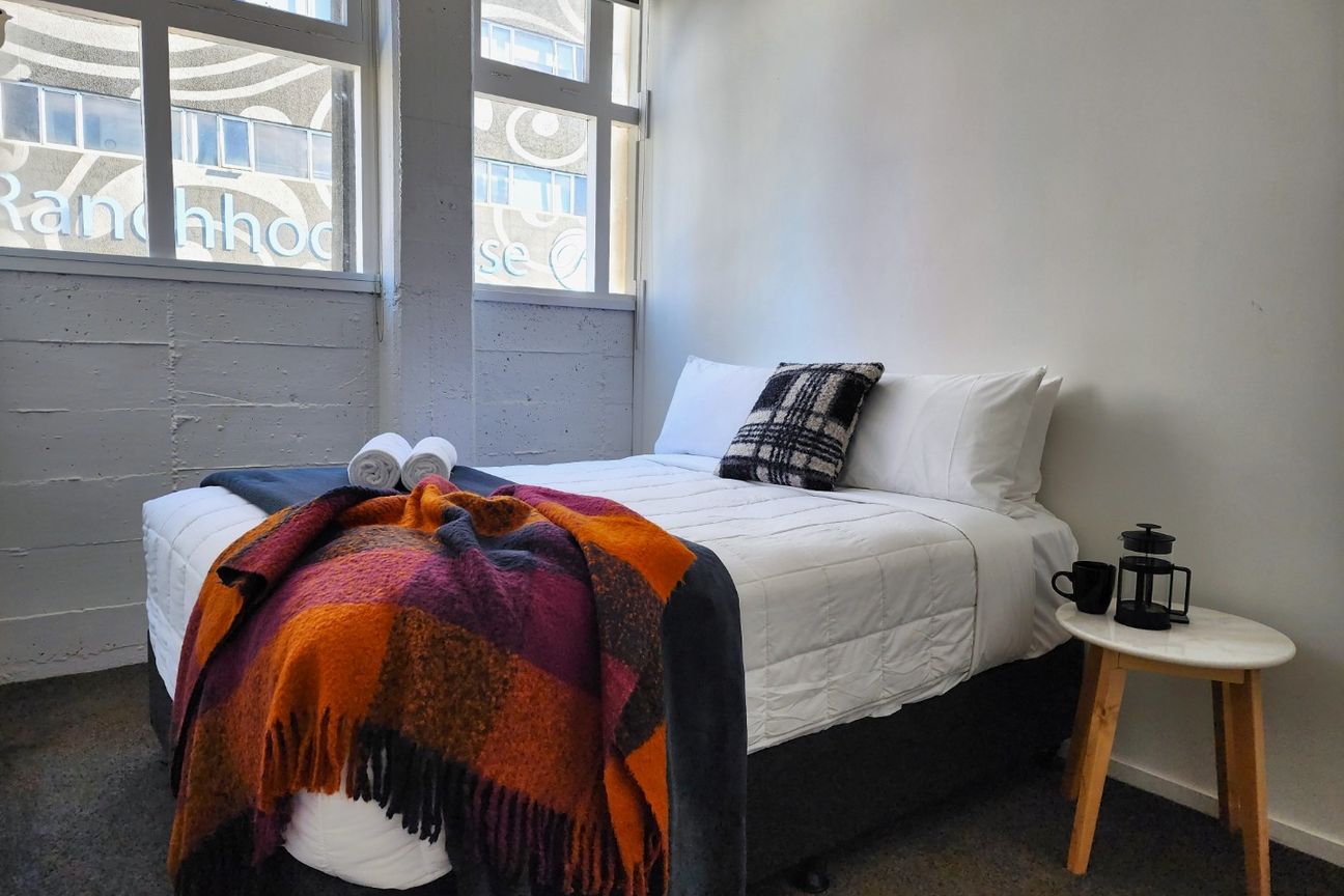 4 bedrooms + Office, Te Aro Apartment - Vista 4