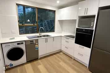 39B Oak Avenue, Paremata