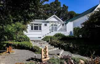 18 Bracken Street, New Plymouth Central