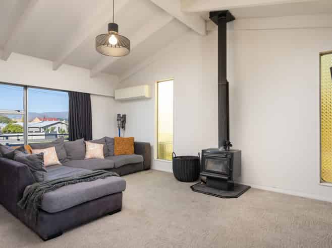 33 Rousehill Street, Renwick