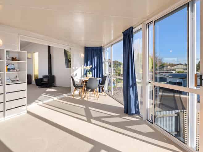 33 Rousehill Street, Renwick