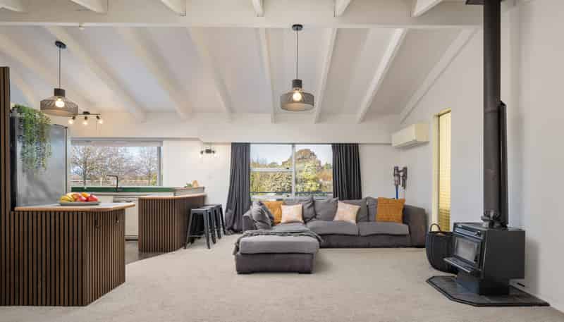 33 Rousehill Street, Renwick