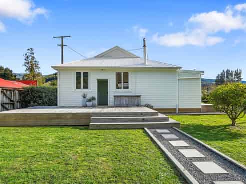 Rai Valley Living With Built-In Income