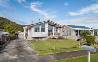 5 West Crescent, Te Puru