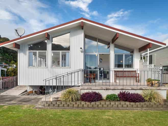 5 West Crescent, Te Puru