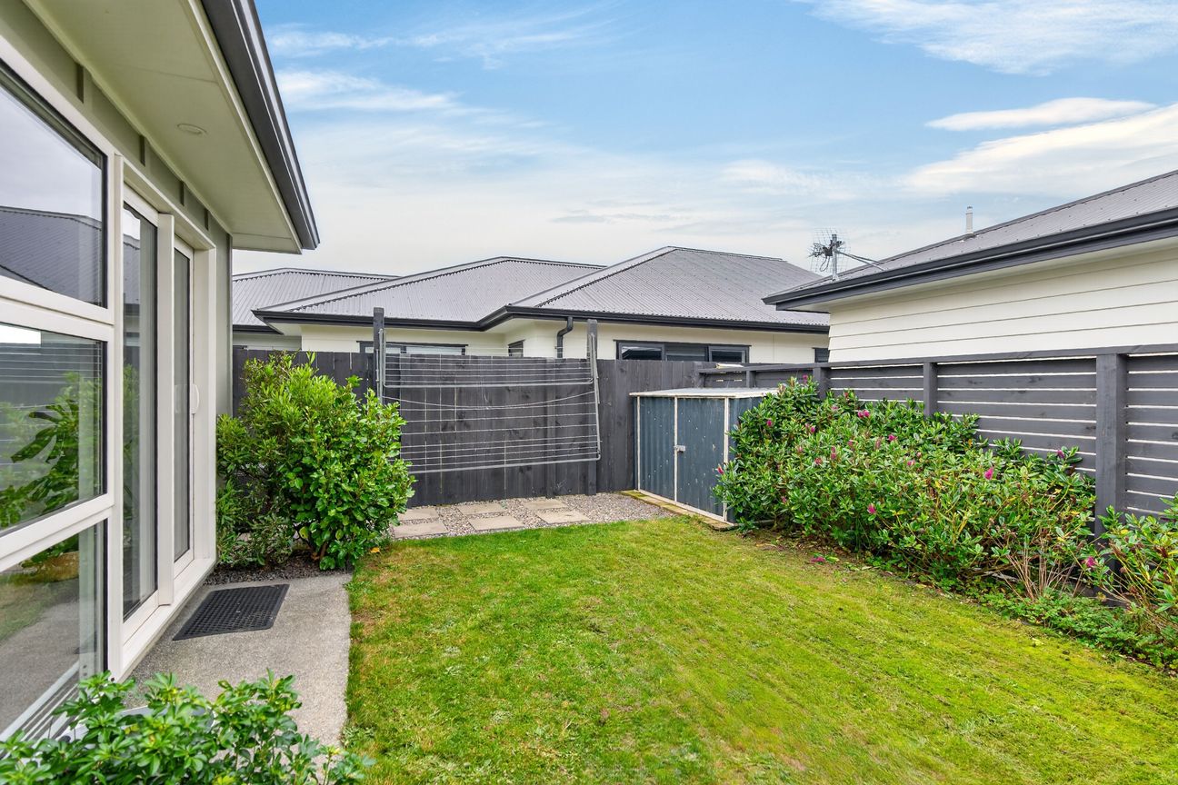 Modern Family Living in the Heart of Kelson - Bild 3