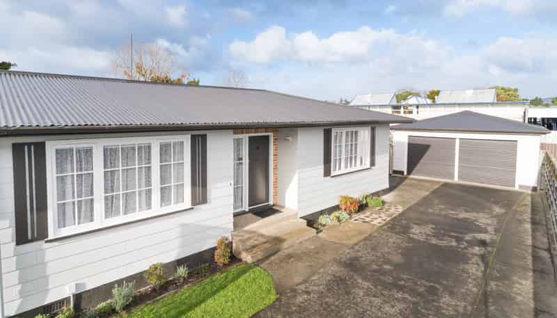 15B Wikiriwhi Crescent, Awapuni