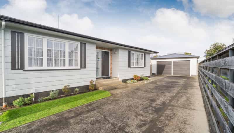 15B Wikiriwhi Crescent, Awapuni