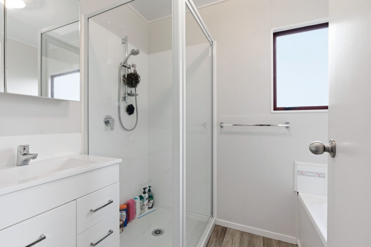 Could This Be Your Perfect First Home? - Aanzicht 6
