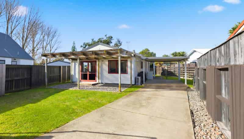 13b Emery Place, Papamoa Beach