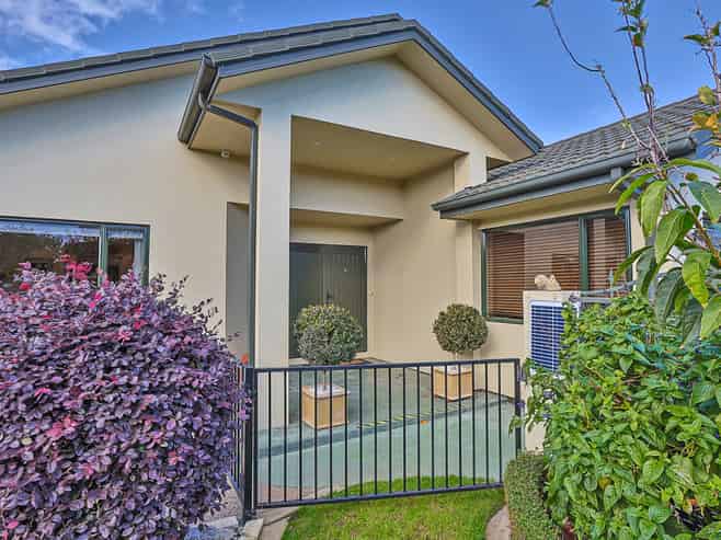 10 Park Lane, Greenmeadows