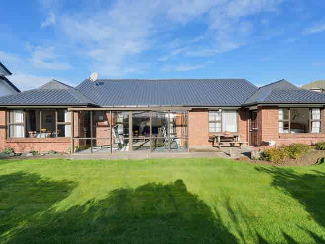 5 Mcleod Court, Rosedale