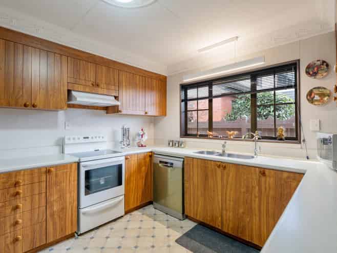 5 Mcleod Court, Rosedale