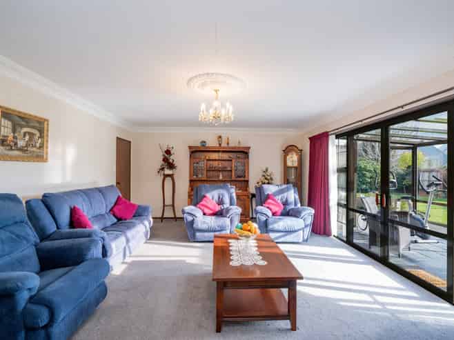 5 Mcleod Court, Rosedale