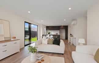 76 Blakes Road, Belfast