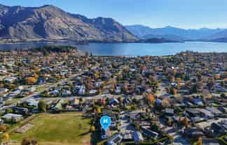 8 Pukeko Place, Wanaka