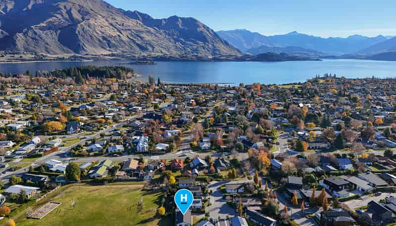 8 Pukeko Place, Wanaka