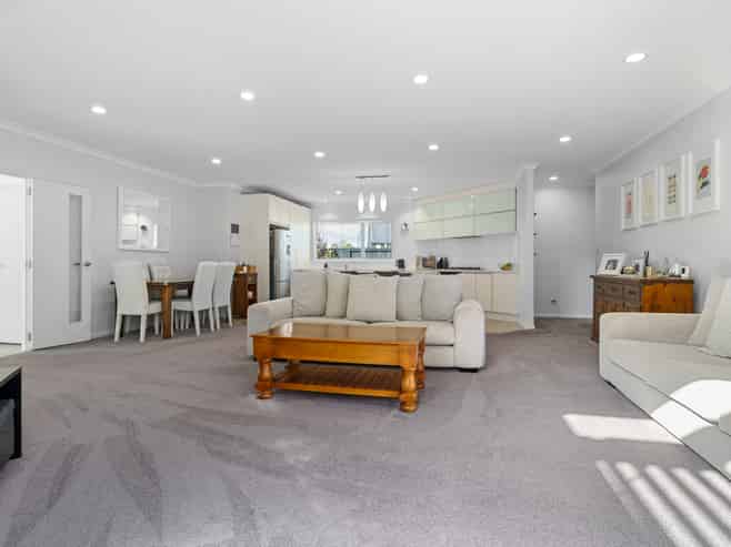 5 Carnation Court, Cambridge