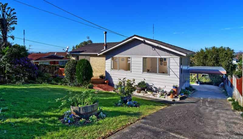 28A Waimumu Road, Massey