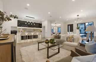 221B Murphys Road, Flat Bush