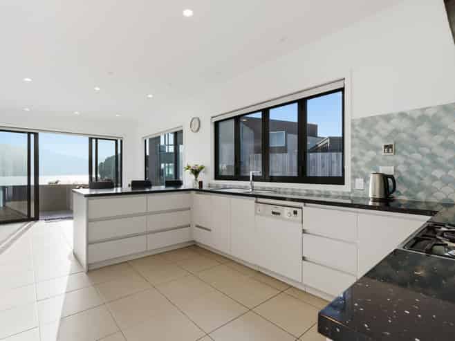 20 Mission Cove, Company Bay