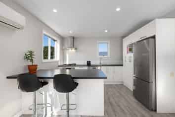 140A Weld Street, Redwoodtown