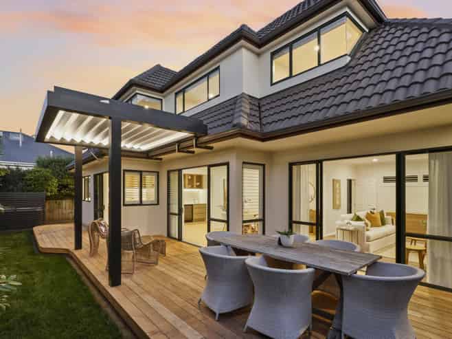 16A Seccombes Road, Epsom