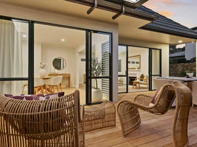 16A Seccombes Road, Epsom