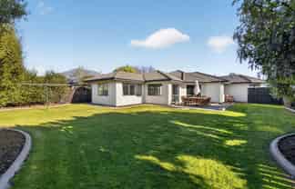 14 Pascoe Drive, Woodend