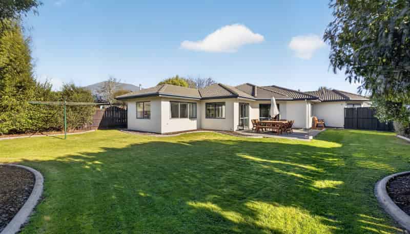 14 Pascoe Drive, Woodend