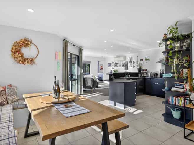 14 Pascoe Drive, Woodend