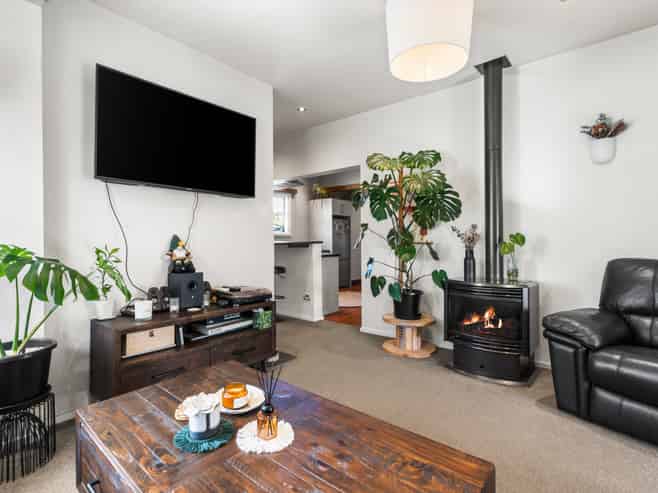 114 Wildberry Street, Woolston