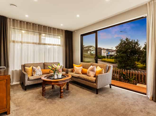 1 Karehu Place, Long Bay