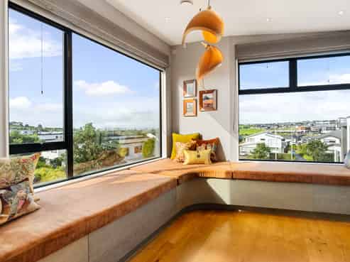 1 Karehu Place, Long Bay