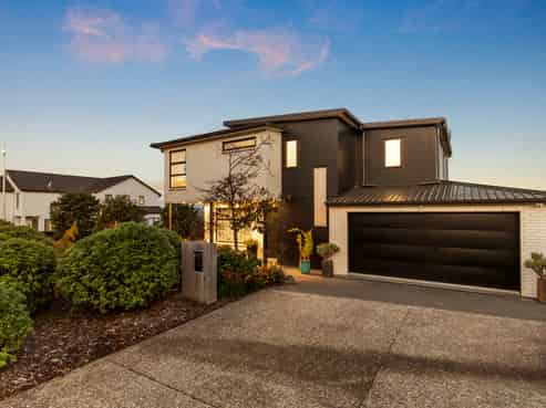 1 Karehu Place, Long Bay