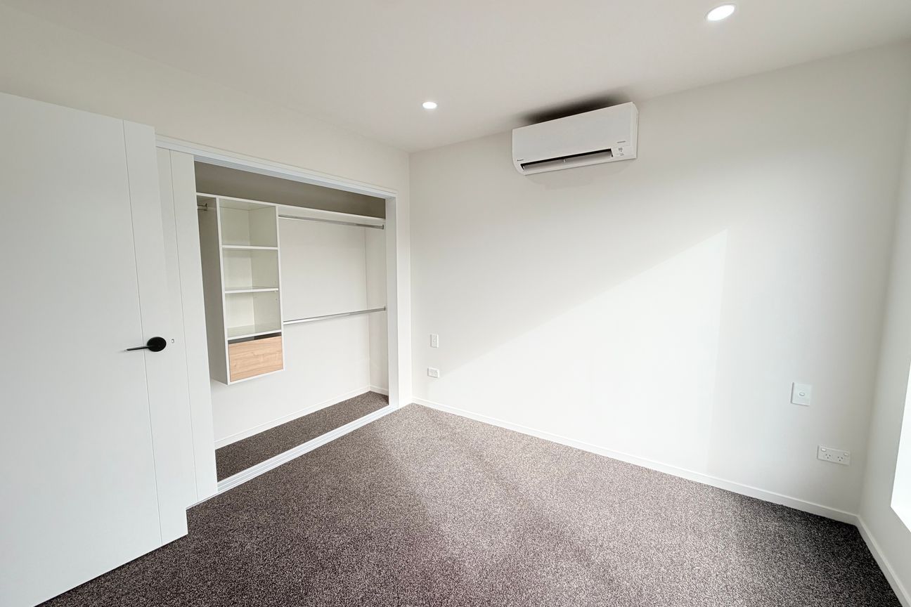 Standalone Brand New + 2 Ensuites + Own Driveway – pohled 5