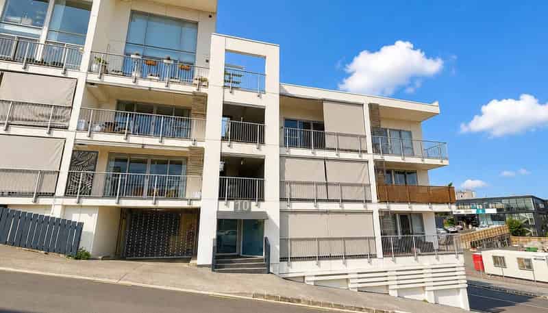 203/10 Flower Street, Eden Terrace