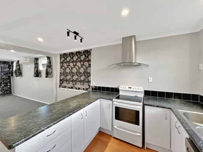 77B Maxwells Line, Awapuni