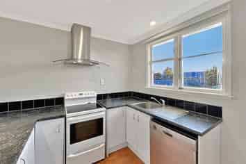 77B Maxwells Line, Awapuni