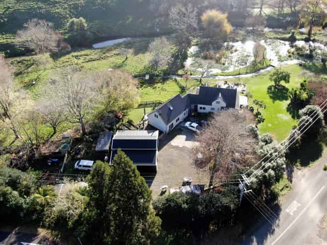 86 Old Highway, Whakamarama