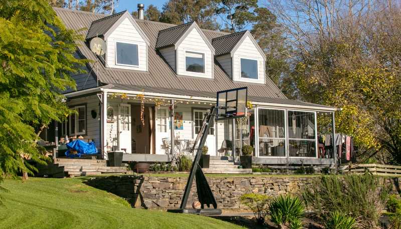 86 Old Highway, Whakamarama