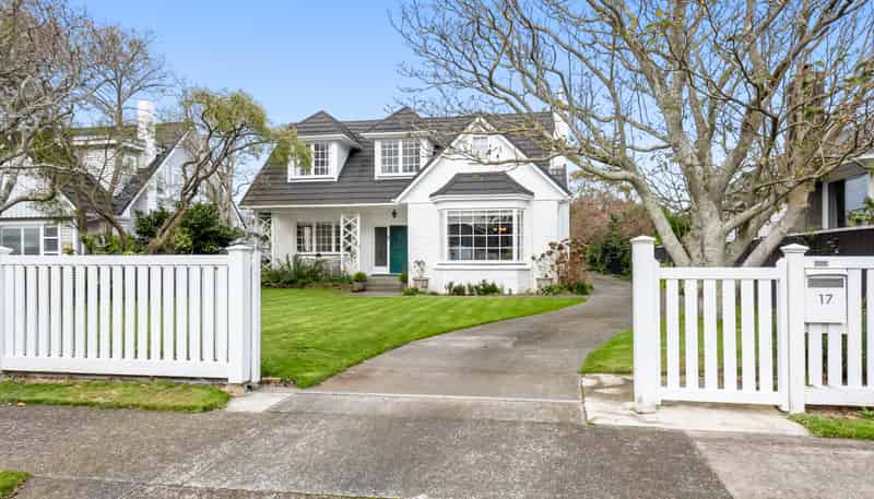 17 Chilton Grove, Lower Hutt