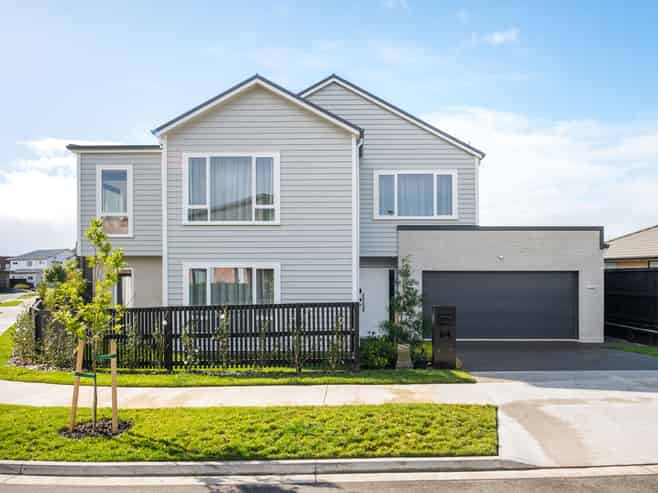 64 Maanihi Drive, Rototuna North