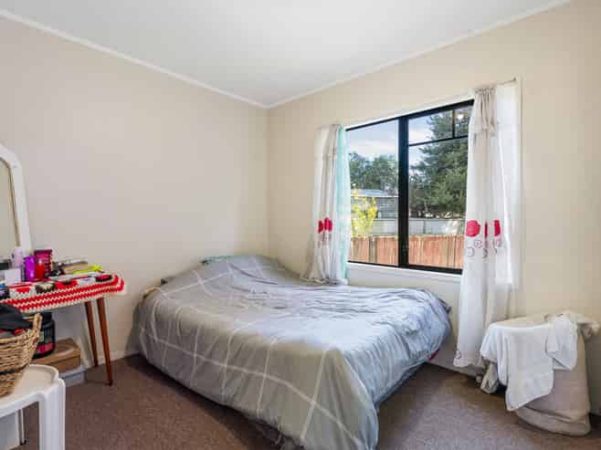 333 Roscommon Road, Clendon Park